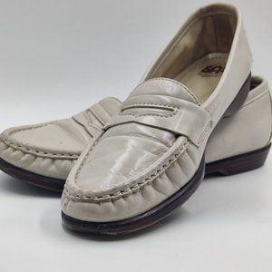 SAS Ivory Cream Shoes Penny Loafers Leather Classic. Women Size 8N